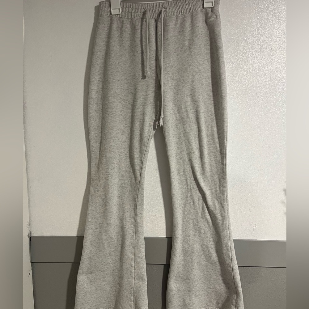 Hollister flair sweatpants